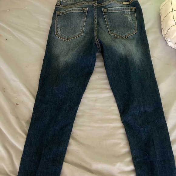 Distressed skinny jeans with leopard patches - Picture 2 of 3